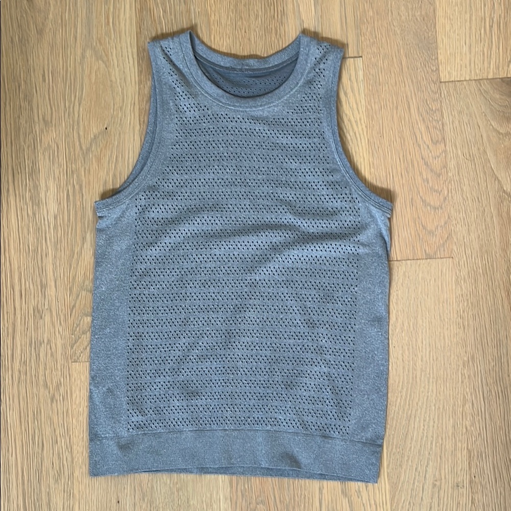 Lululemon Women’s Gray Muscle Tank Top